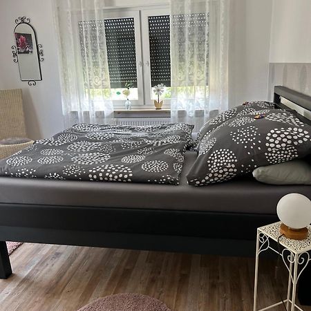 Ferienwohnung Zur Roni Тройхтлінґен Екстер'єр фото