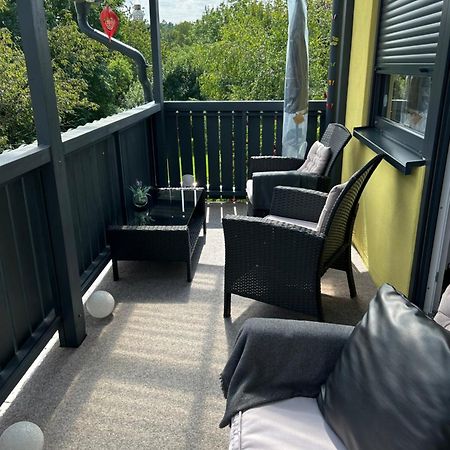 Ferienwohnung Zur Roni Тройхтлінґен Екстер'єр фото