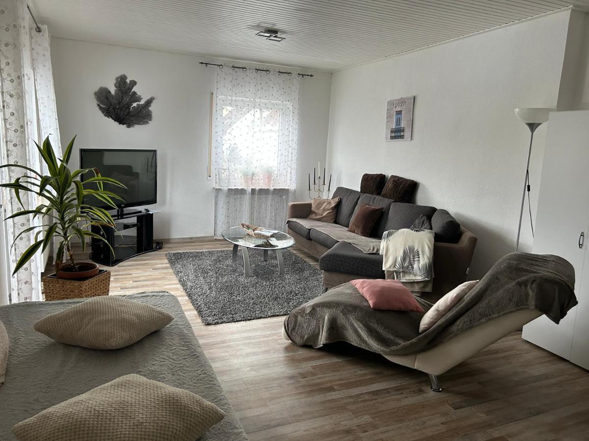 Ferienwohnung Zur Roni Тройхтлінґен Екстер'єр фото